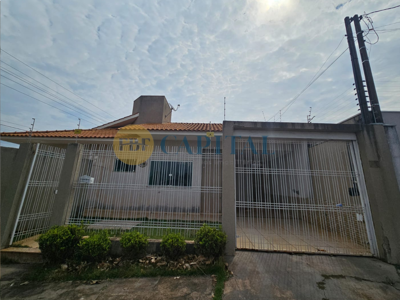 Aluga-se Residencia Localizada “PARQUE BANDEIRANTES”