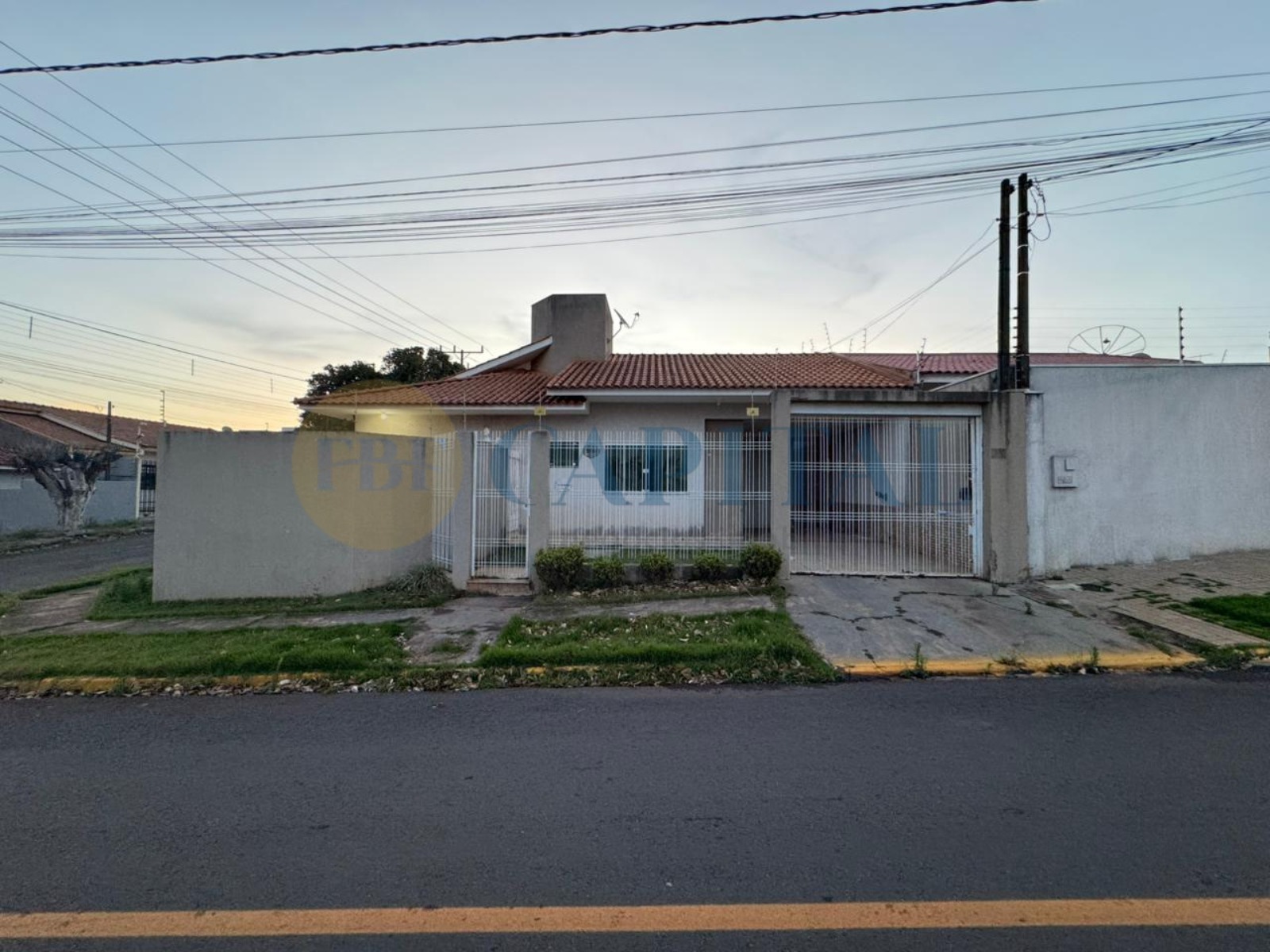 Vende-se Residencia Localizada “PARQUE BANDEIRANTES”