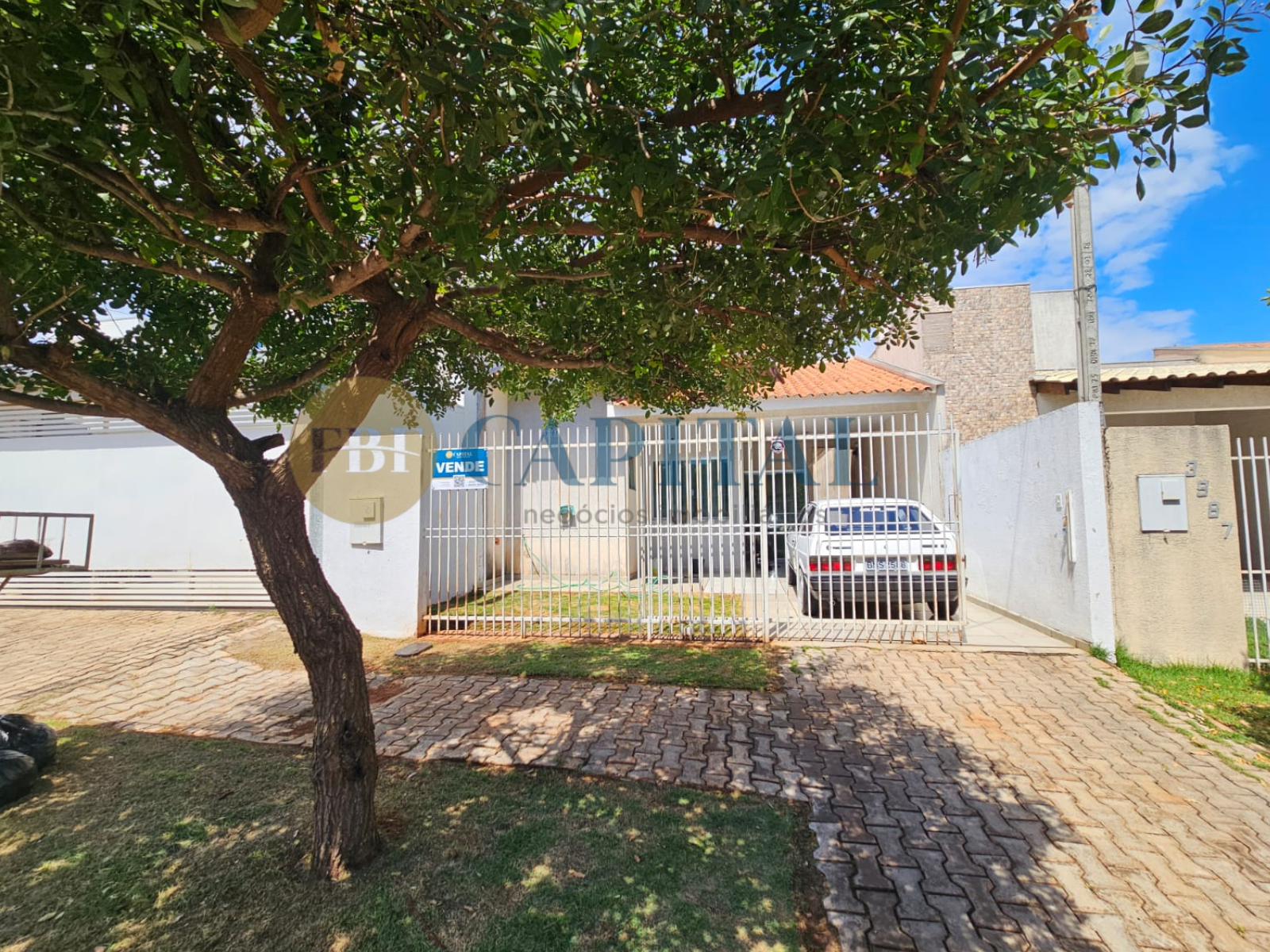 Vende-se residência localizada no ”JARDIM PACIFICO”