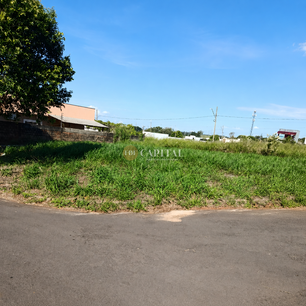 Vende-se terreno comercial no “PARQUE RESIDENCIAL BELO HORIZONTE”