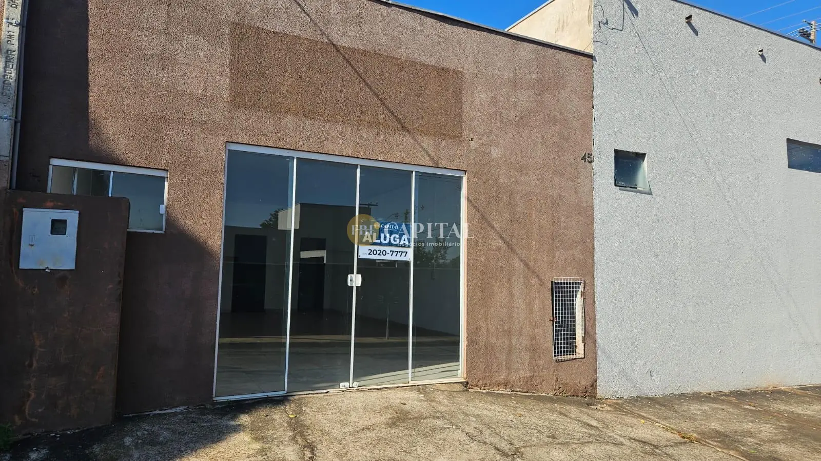 Aluga-se Sala 01 Comercial localizada “JARDIM LOS ANGELES”