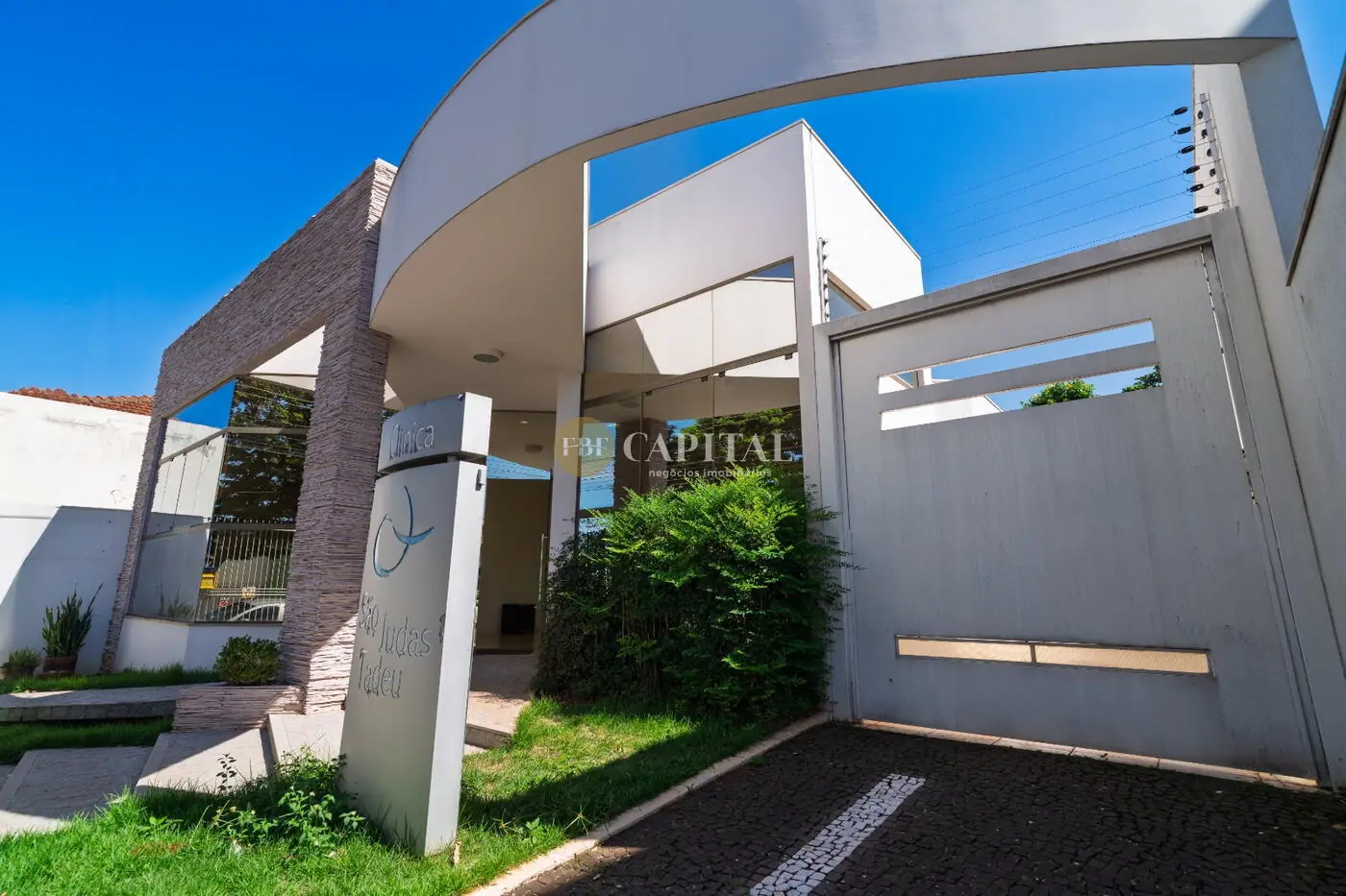 Clínica à venda estrutura completa e localização estratégica
